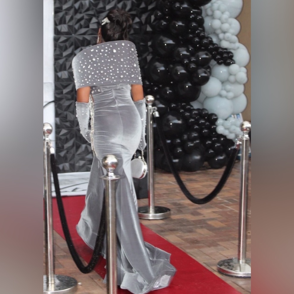 Prom Dress - Picture 2 of 7